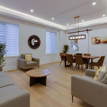 Apartmán Luxury House In Scarborough Toronto Exteriér fotografie